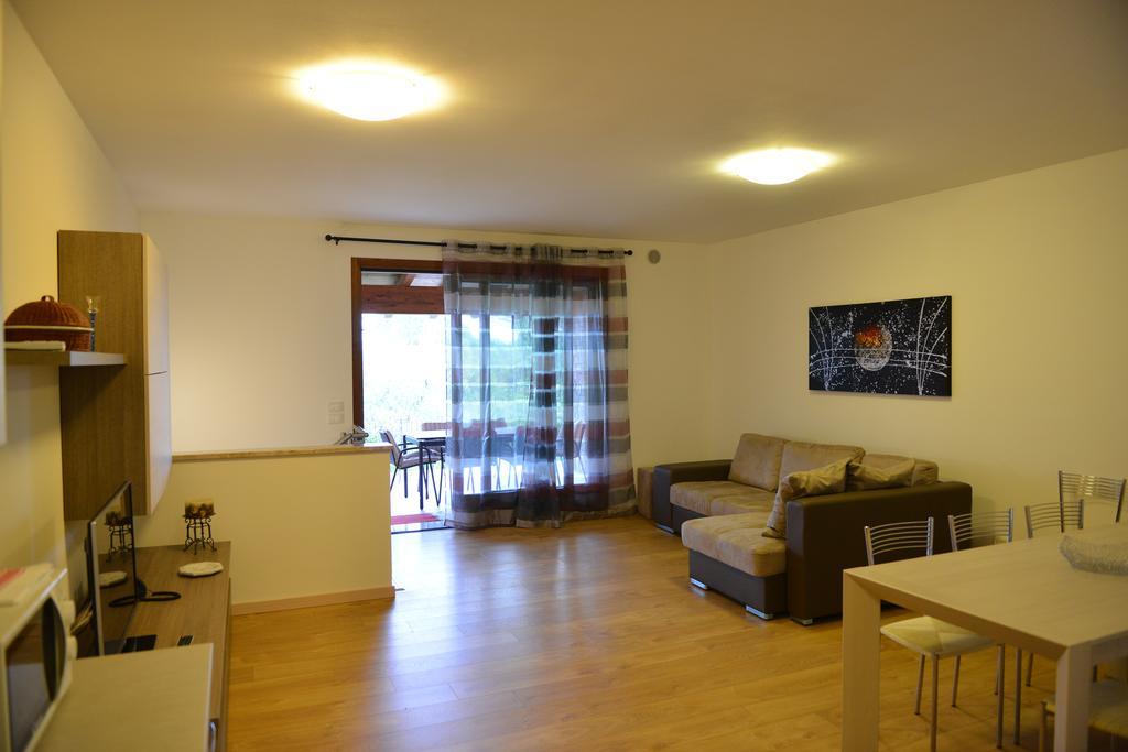Residence Boschetti 마네르바 델 가르다 객실 사진